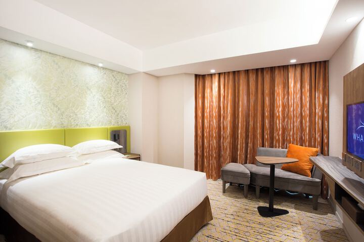 Room 40 of 103