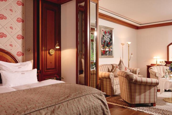 RELAIS AND CHATEAUX HOTEL DOLLENBERG
