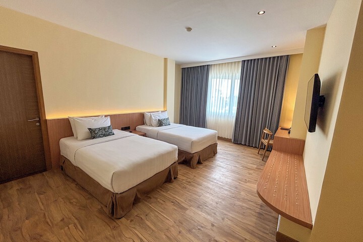 Room 21 of 53