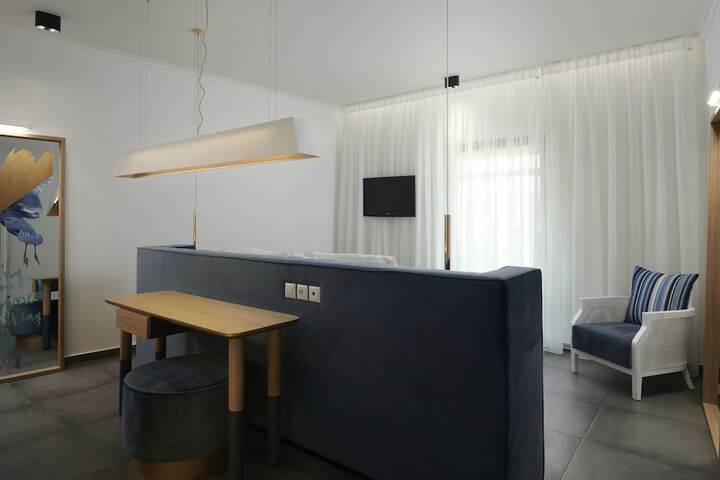 Room 30 of 95
