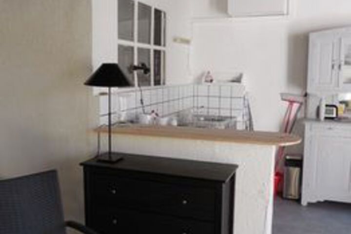 Room 15 of 28