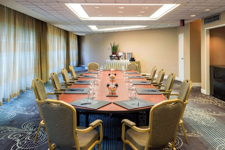 Meeting facility