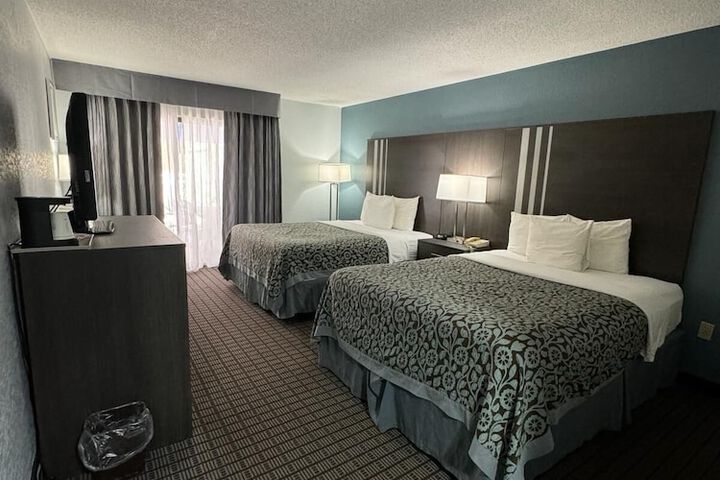 Room 6 of 21