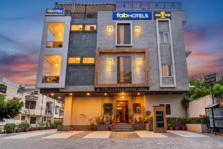 FabHotel The Castle Homestay