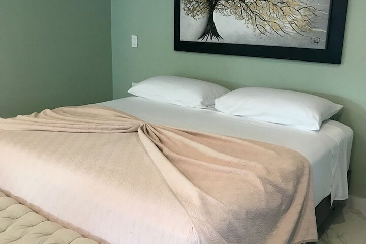 Room 28 of 336
