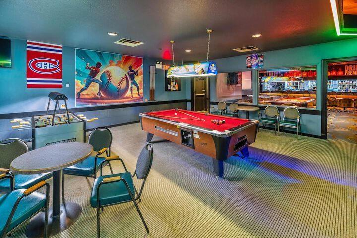 Lounge 59 of 68