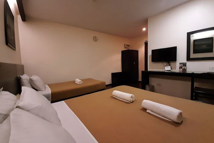 Room 14 of 19