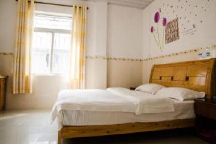 Room 4 of 6