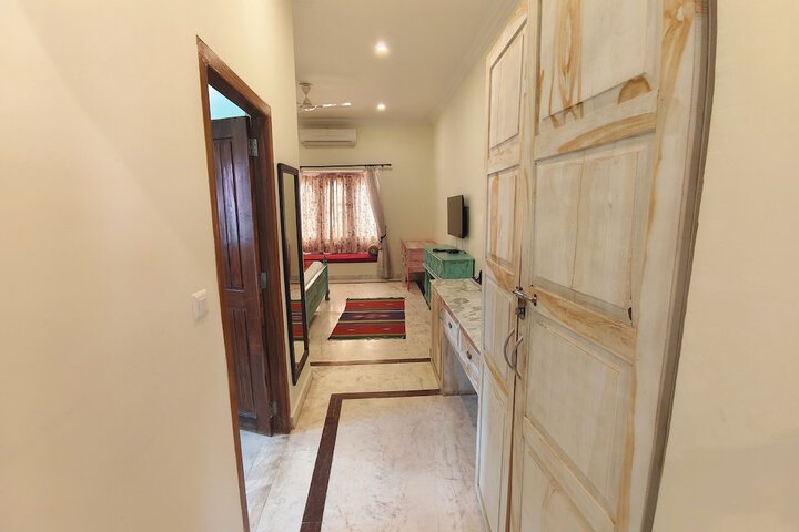 Room 44 of 114