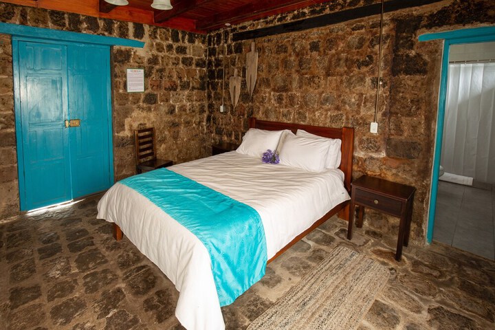 Room 3 of 25