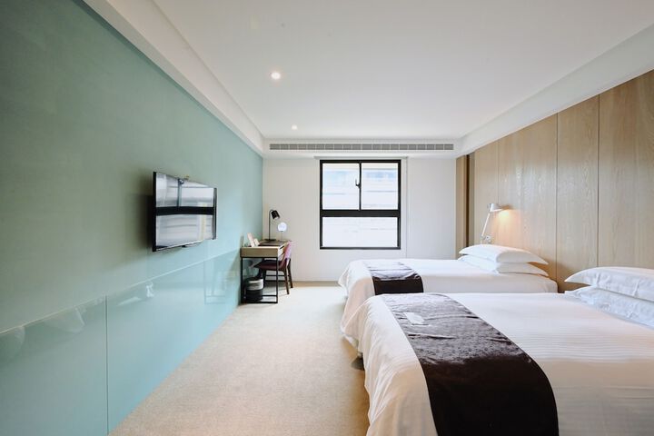 Room 21 of 53