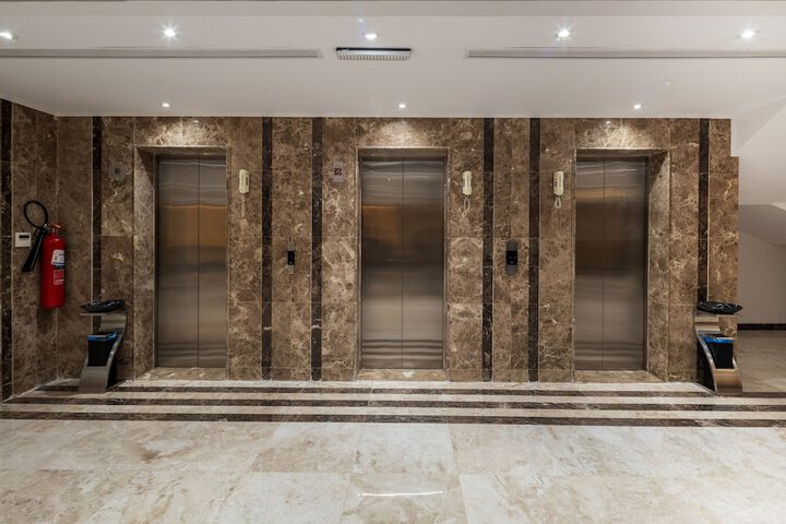 Hotel 43 of 44