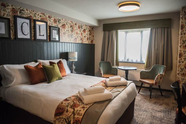 Cat &  Lion Country Pub and Hotel in Warrington
