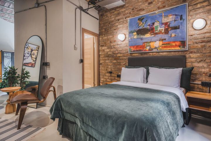 Room 8 of 57