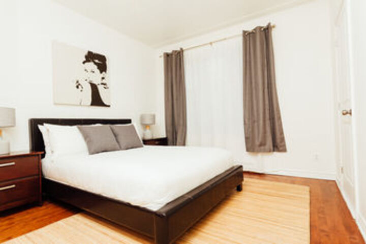 Room 7 of 19