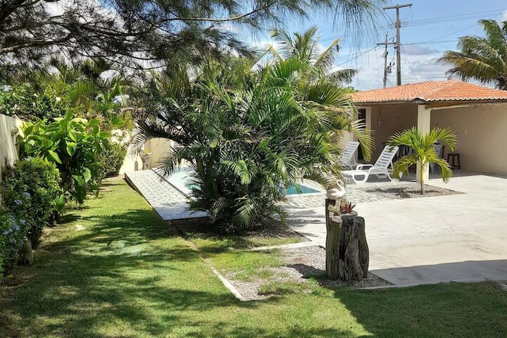 Pool 40 of 65
