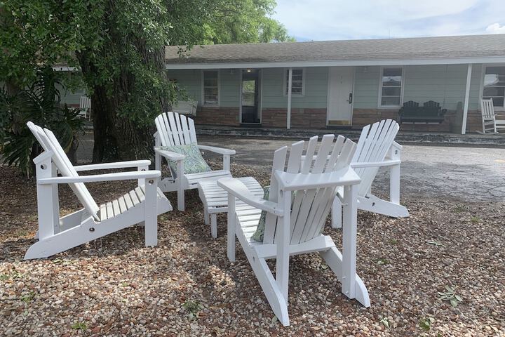 Hotel Exterior 95 of 107