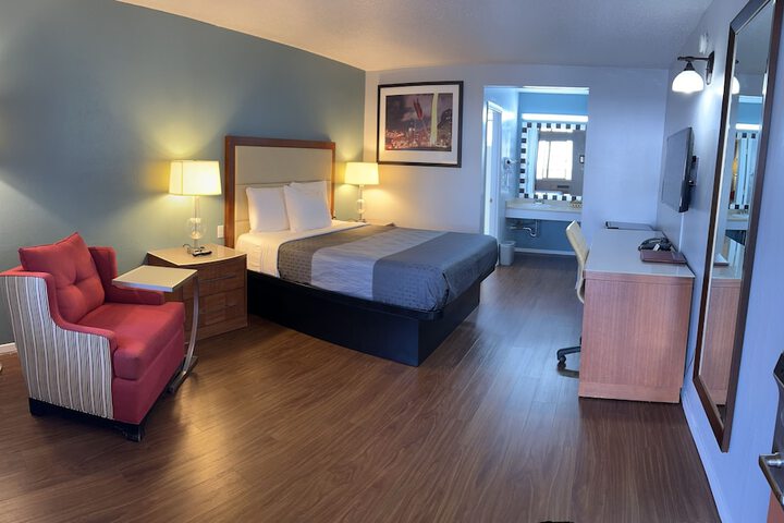 Room 8 of 29