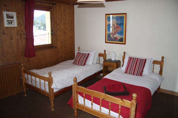 Room 3 of 34