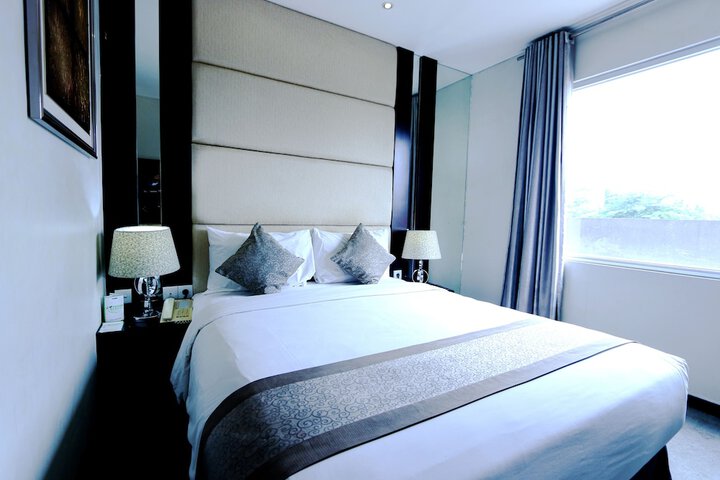 Room 16 of 46