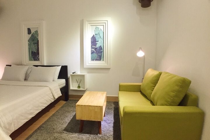 Room 27 of 180