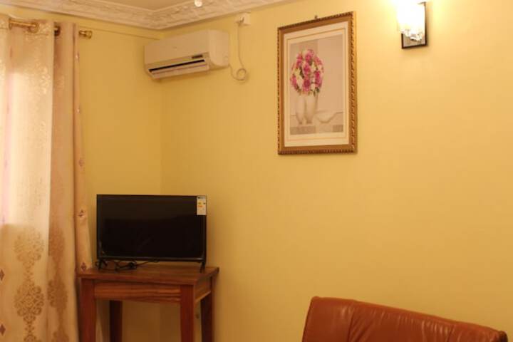 Room 13 of 21