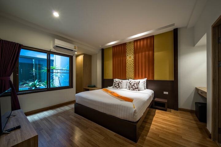 Room 12 of 54