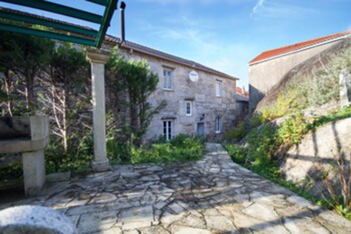 104226 House in Carnota