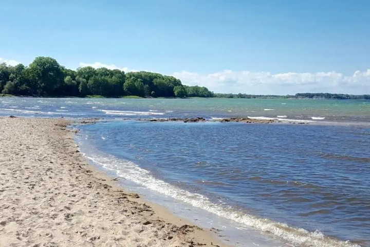 Beach 6 of 10