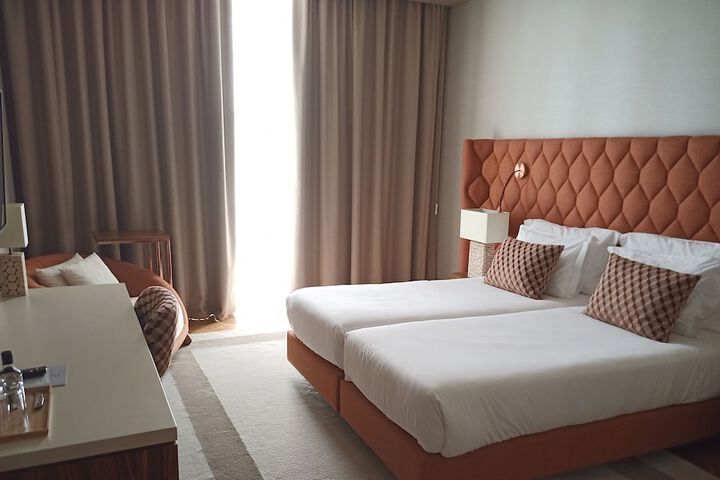 Room 36 of 152