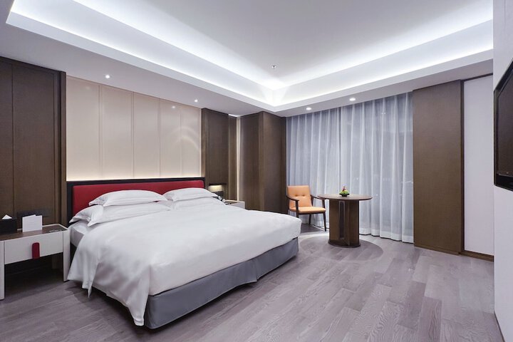 Room 26 of 61