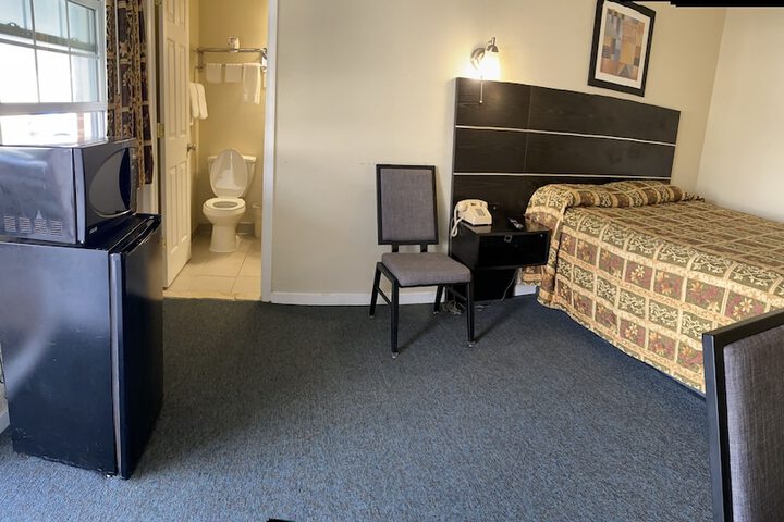 Image of Penn Amish Motel