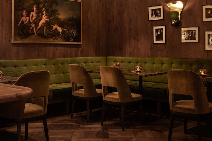 Lounge 60 of 71