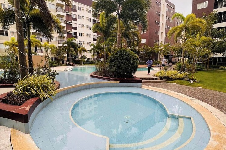 Pool 42 of 53