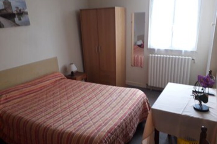 Room 5 of 5