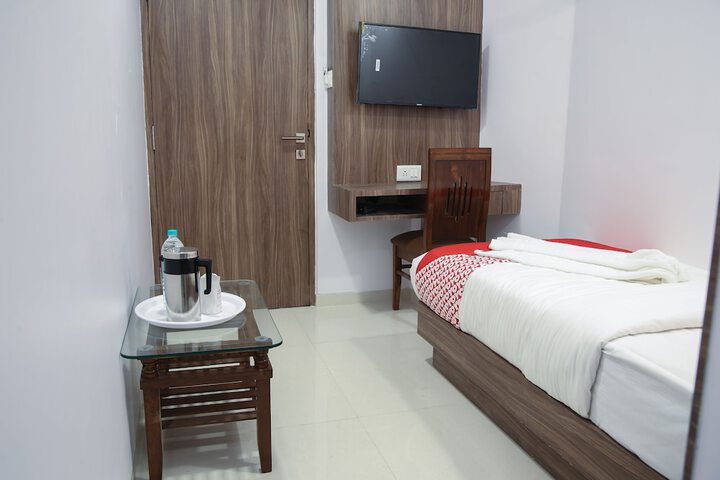 Room 5 of 36