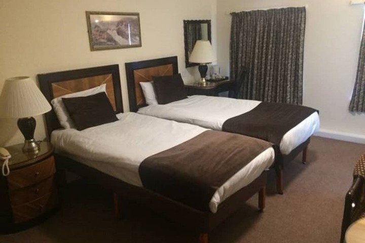 Room 10 of 54