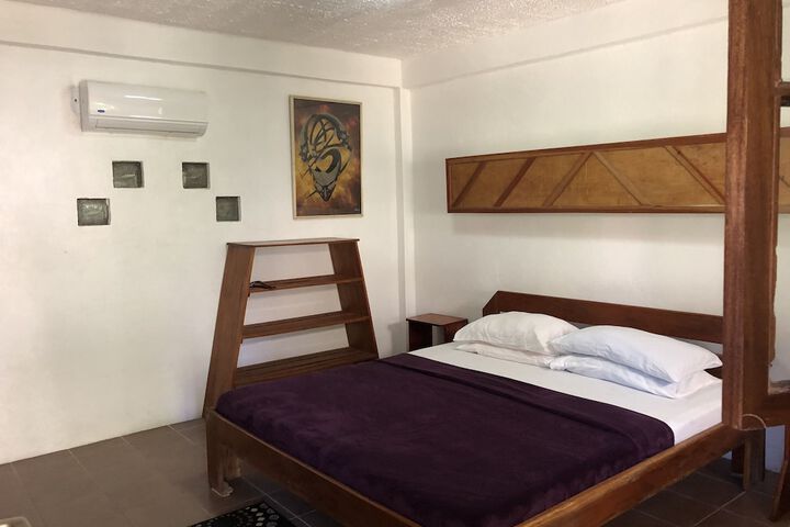 Room 30 of 79