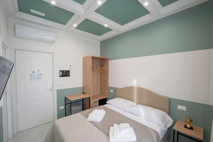Room 205 of 309