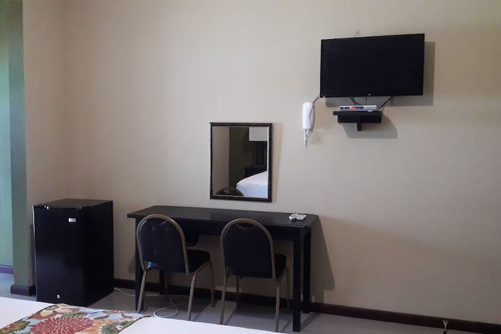Room 8 of 43