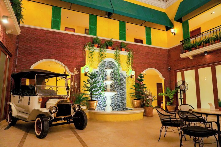Hotel Exterior 114 of 114