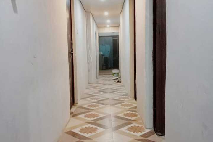 Goroomgo Rainbow Residency Varanasi