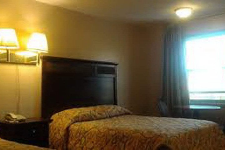Room 3 of 8