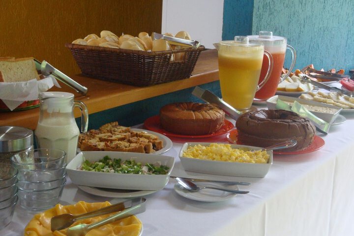 Breakfast/Coffee Service 26 of 38