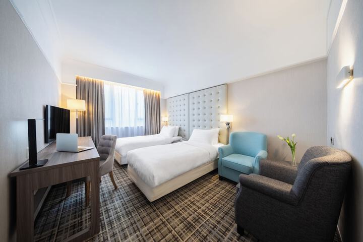 Room 21 of 52