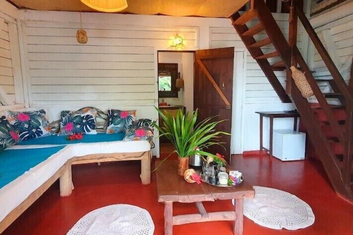 Room 28 of 208