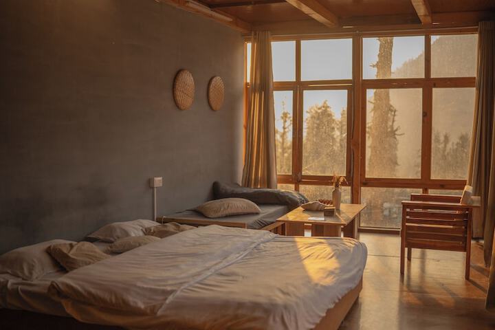 Room 21 of 69