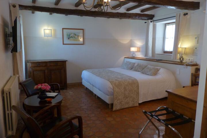 Room 9 of 52