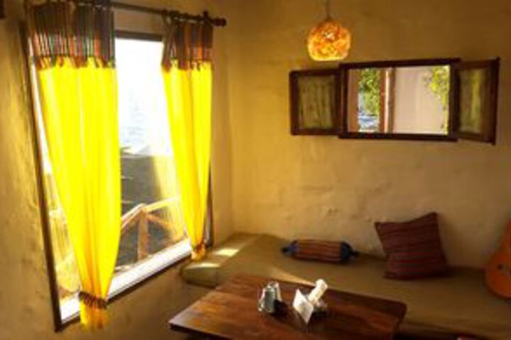 Room 13 of 26