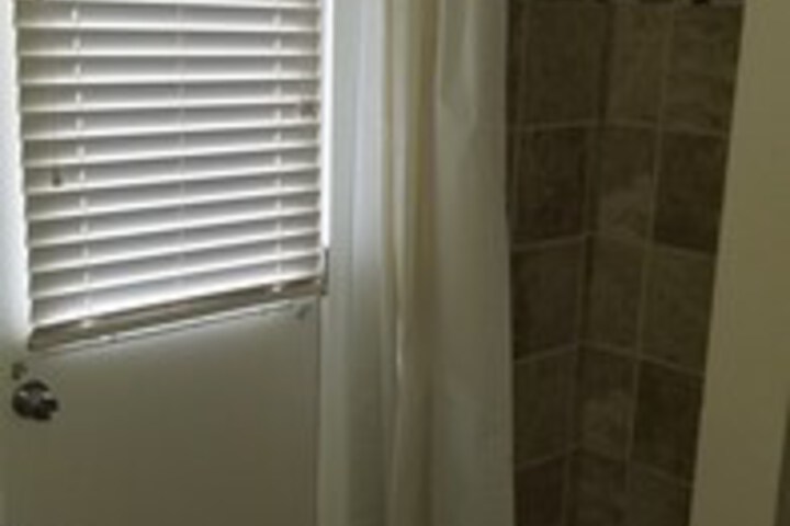 Room 433 of 828